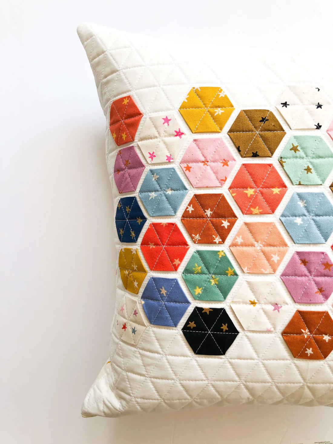 Modern Handcraft | Hexie Pillow Pattern