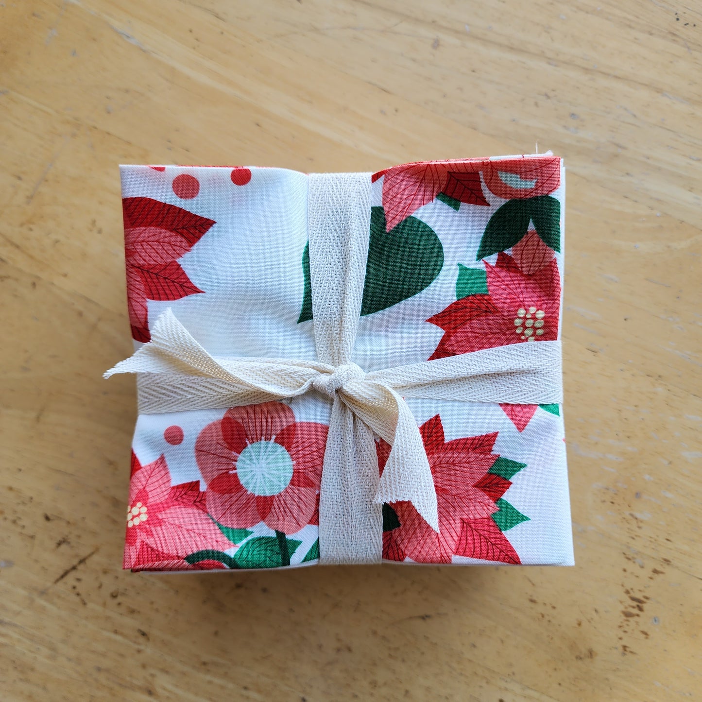 Tiny Christmas Fat Quarter Stack | 14 FQ