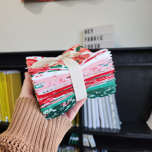 Tiny Christmas Fat Quarter Stack | 14 FQ