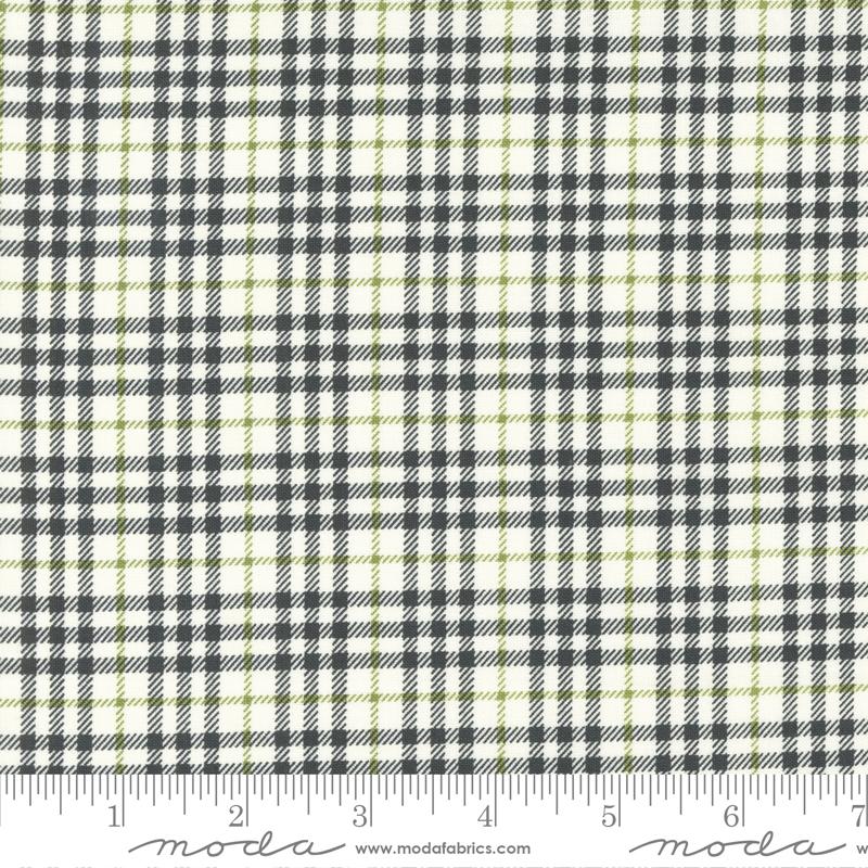 Main Street Fat Quarter Stack | 18 FQ